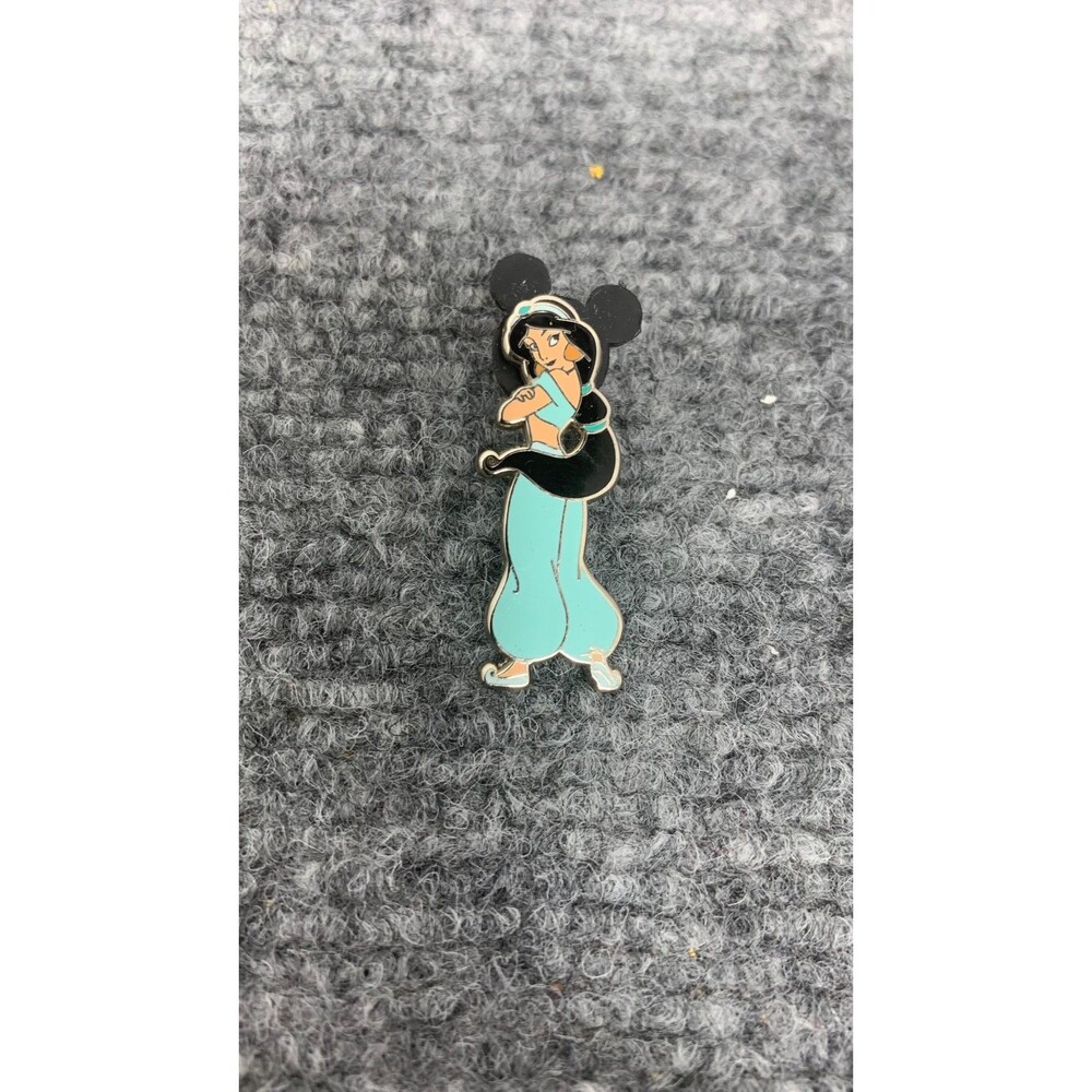 disney authentic offical trading pin princess jasmine 2010